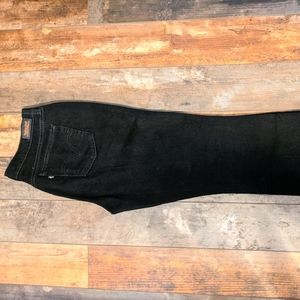 Black Levi jeans